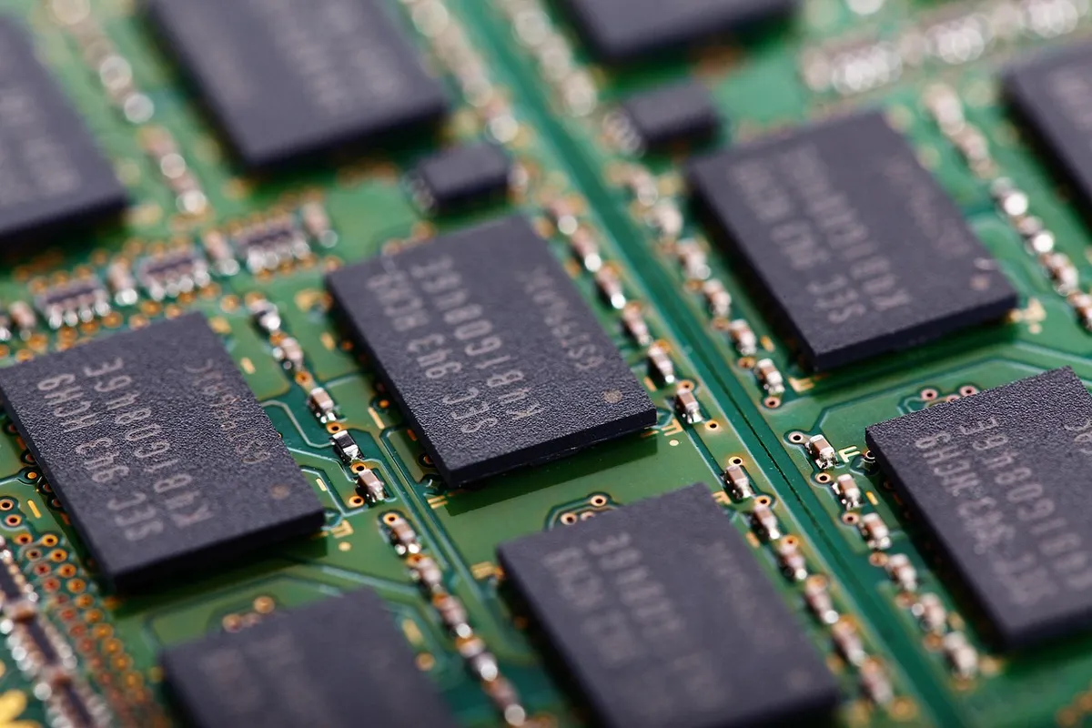 board, card, chip, computer, data, digital, electrical, electronic, green, hardware, macro, module, part, ram, random, access, memory, tech, technology, chip, r