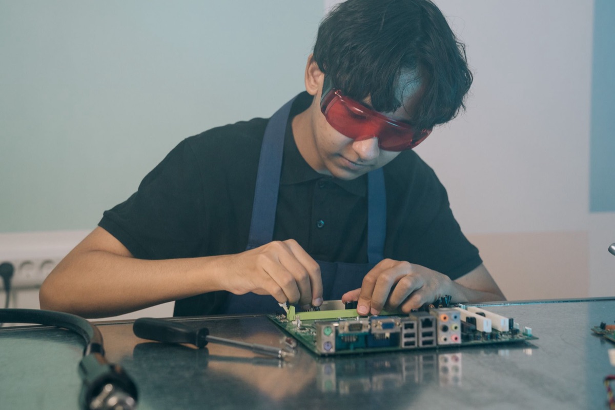 일본 semiconductor 엔지니어