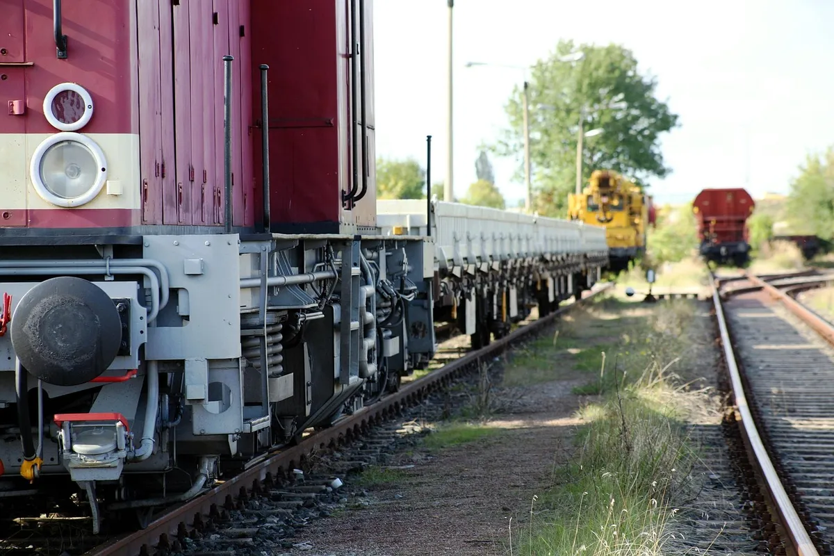 train, railroad, track, rail, traffic, means of transport, goods, raw materials, move, transport, delivery, supply chain, supply chain, supply chain, supply cha